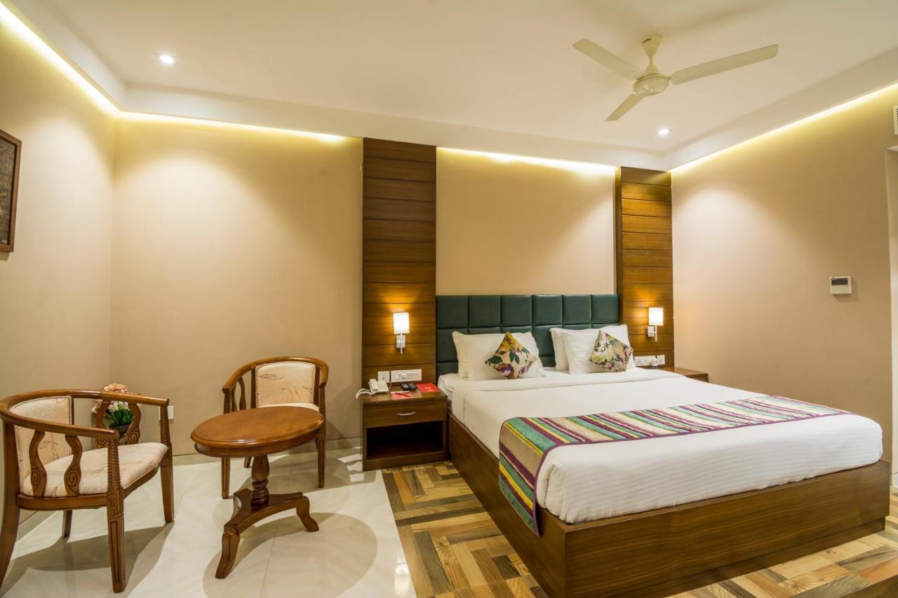 The Capital Hotel Guntūr 外观 照片