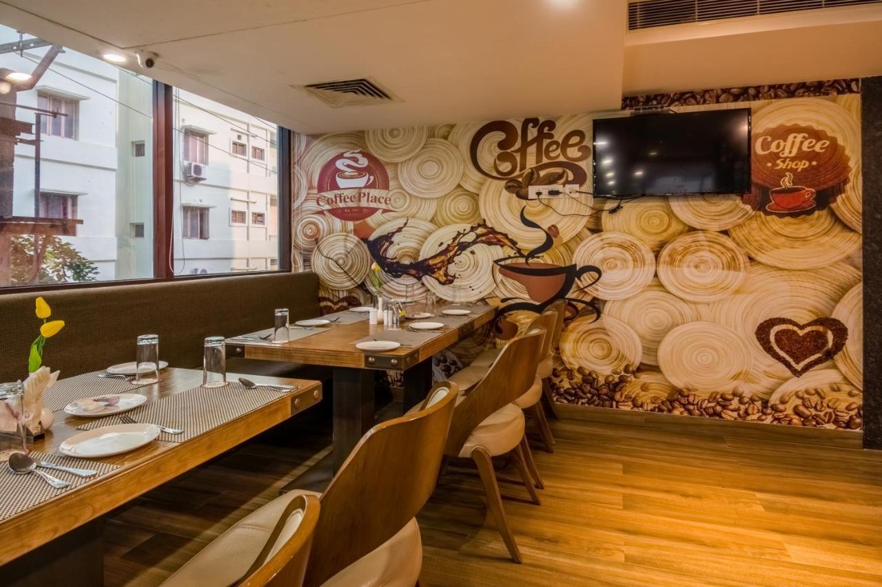 The Capital Hotel Guntūr 外观 照片